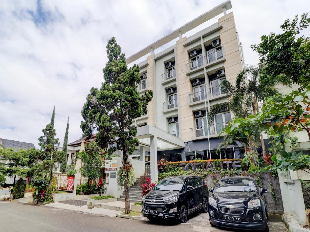 Hotel Oyo 90563 Socialite Dago Asri 2*