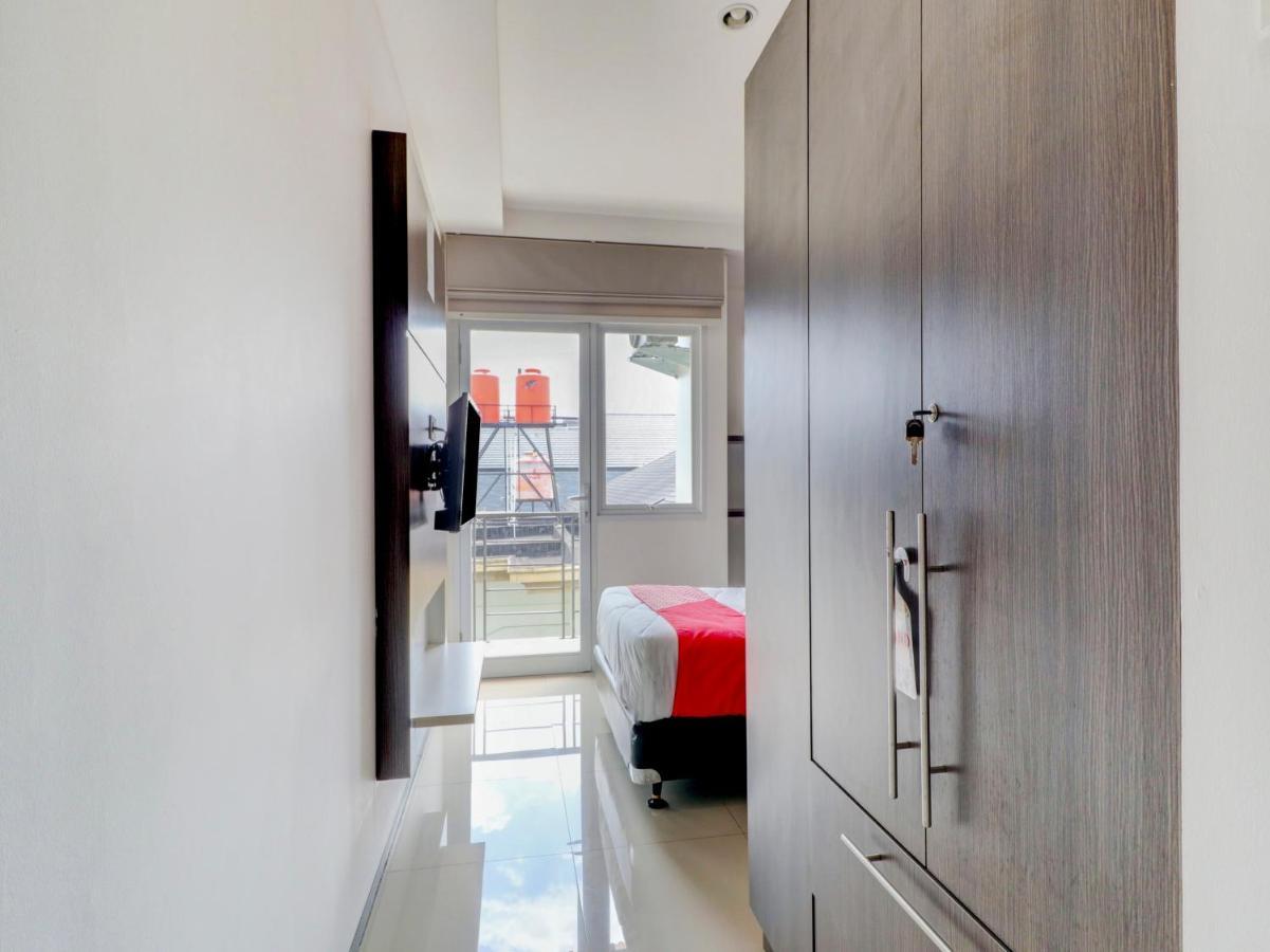 Oyo 90563 Socialite Dago Asri Hotel 2*
