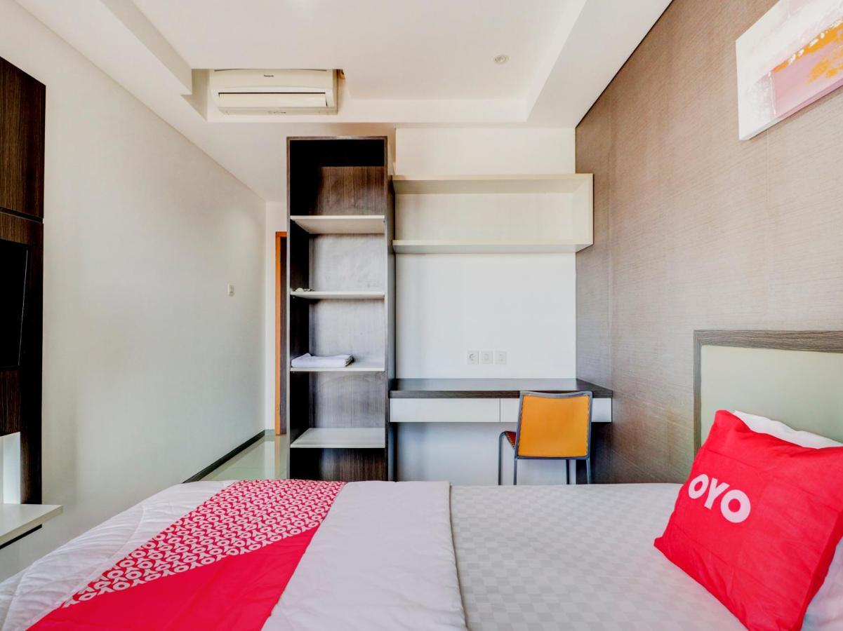 Oyo 90563 Socialite Dago Asri Hotel 2*